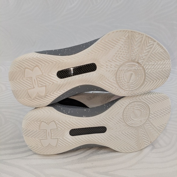 Under Armour GS Curry 3 Shoes Size 3.5 - Picture 4 of 4